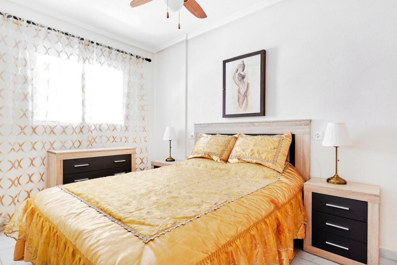 Urb Vinamar Apartment ตอร์เรเวียคา ภายนอก รูปภาพ