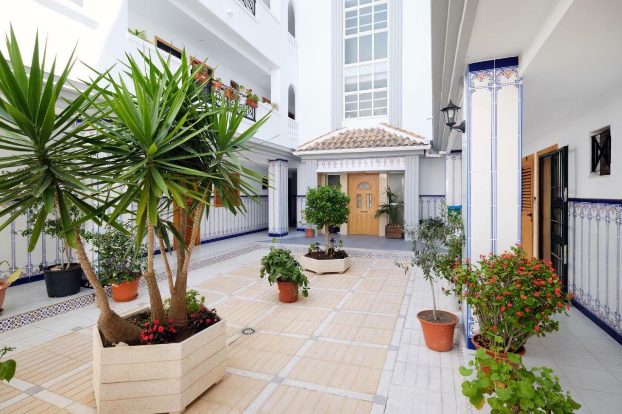 Urb Vinamar Apartment ตอร์เรเวียคา ภายนอก รูปภาพ