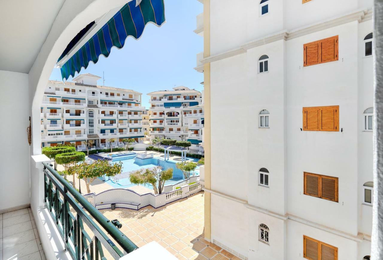Urb Vinamar Apartment ตอร์เรเวียคา ภายนอก รูปภาพ